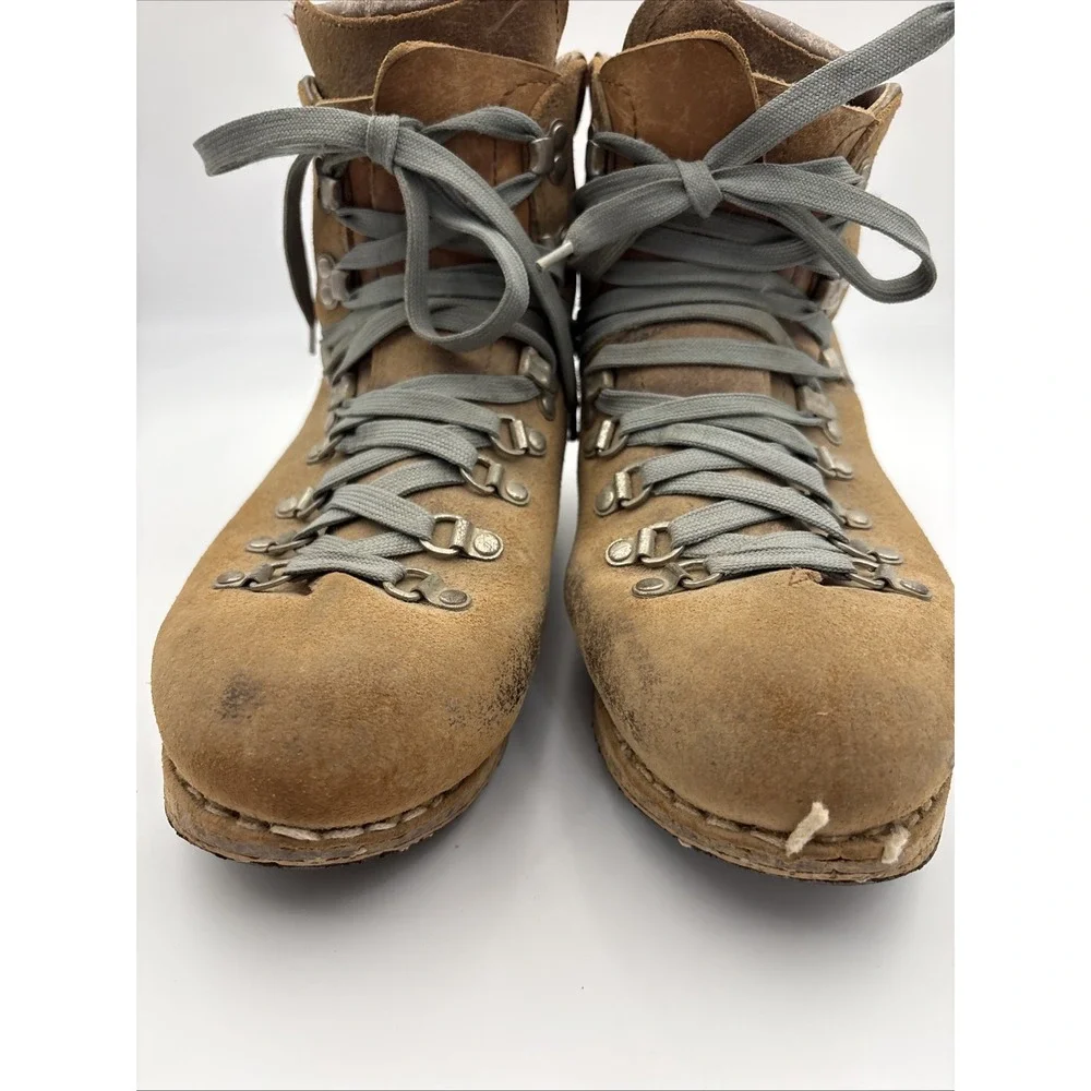 Vintage Mountaineering Hiking Boots Suede Men's Size 10 Brown